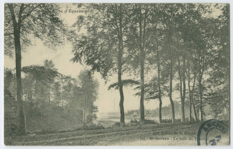Carte postale ancienne Les bords de la Rance -  741.-  Saint-Servan - Le bois de Troctin.