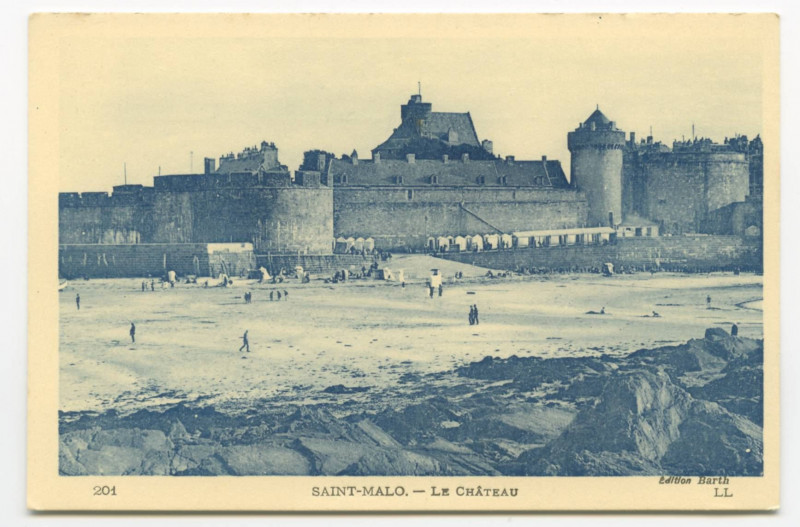 Carte postale ancienne 201  Saint-Malo - Le château.