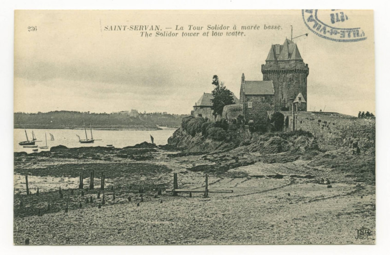 Carte postale ancienne 236 Saint-Servan - La tour solidor à marée basse. The solidor tower at low water.