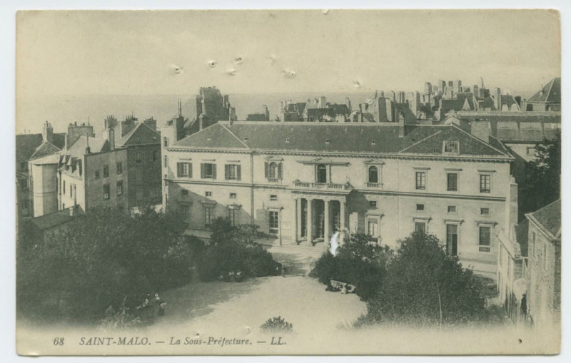 Carte postale ancienne 68  Saint-Malo - La sous-préfecture.