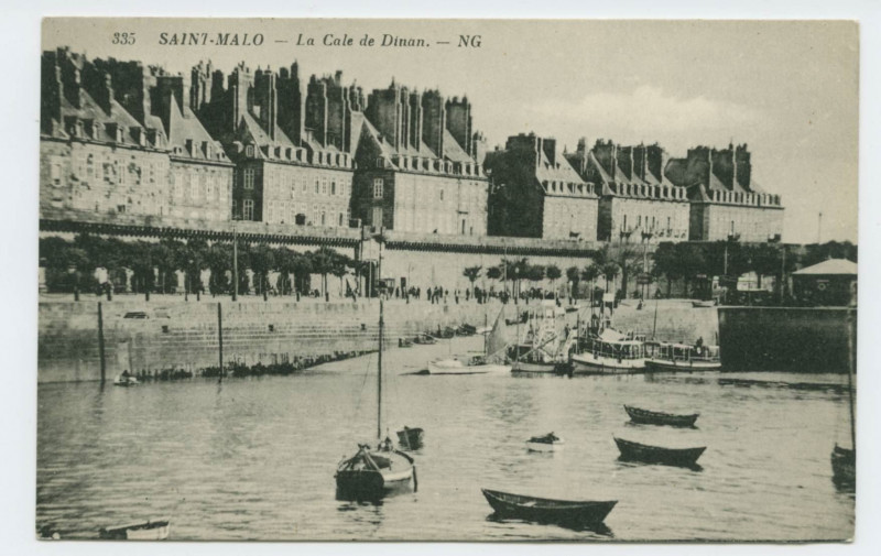 Carte postale ancienne 335  Saint-Malo - La cale de Dinan.