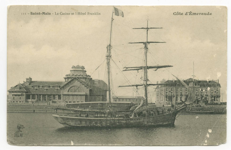 Carte postale ancienne 111  Saint-Malo -  Le casino et l'hôtel Franklin.