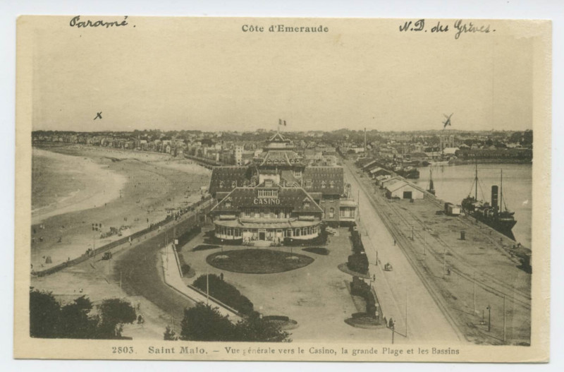 Carte postale ancienne 2803  Saint-Malo -  Vue Generale vers le casino, la grande plage et les bassins.