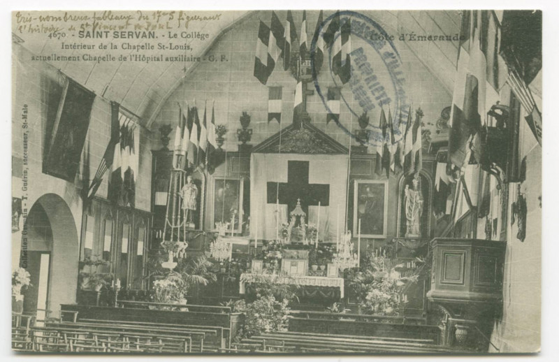 Carte postale ancienne 4670 Saint-Servan - Le collège - Intérieur de la chapelle Saint-Louis, actuellement chapelle de l'hopital auxiliaire.