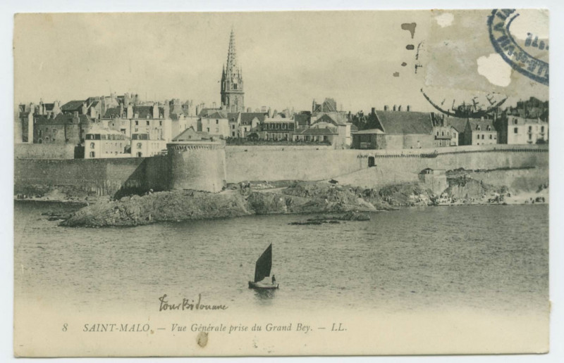 Carte postale ancienne 8  Saint-Malo - Vue Generale prise du Grand Bey.