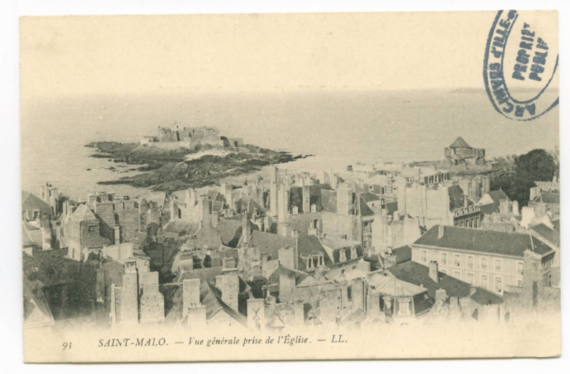 Carte postale ancienne 93  Saint-Malo - Vue Generale prise de l'église.