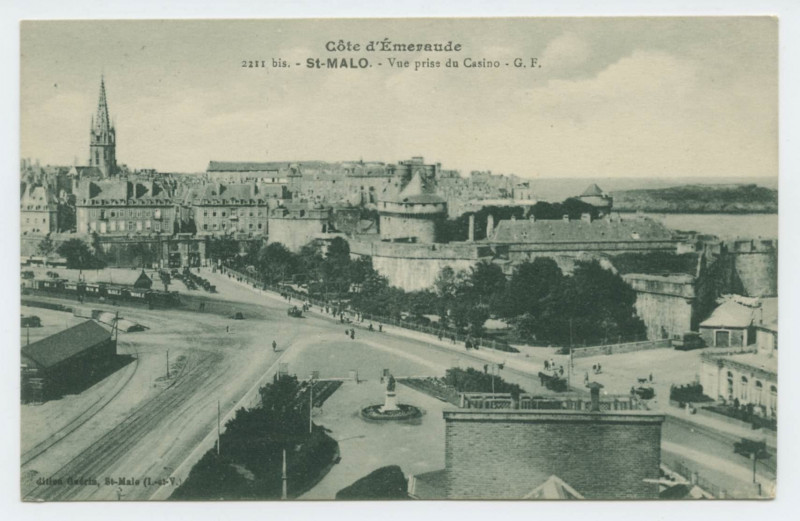 Carte postale ancienne 221 bis  Saint-Malo - Vue prise du casino.