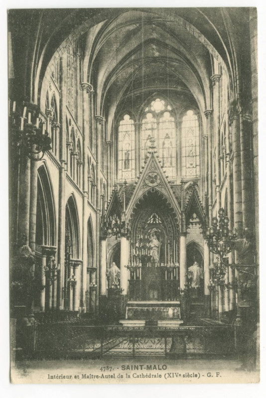 Carte postale ancienne 4787 -  Saint-Malo -Intérieur et maître autel de la cathédrale (XIV° siècle) - G.F.