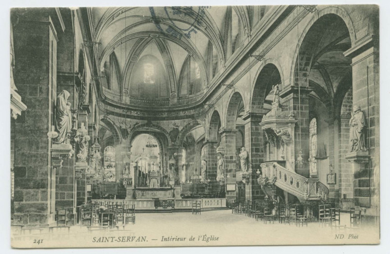 Carte postale ancienne 241 - Saint-Servan - Intérieur de l'église.