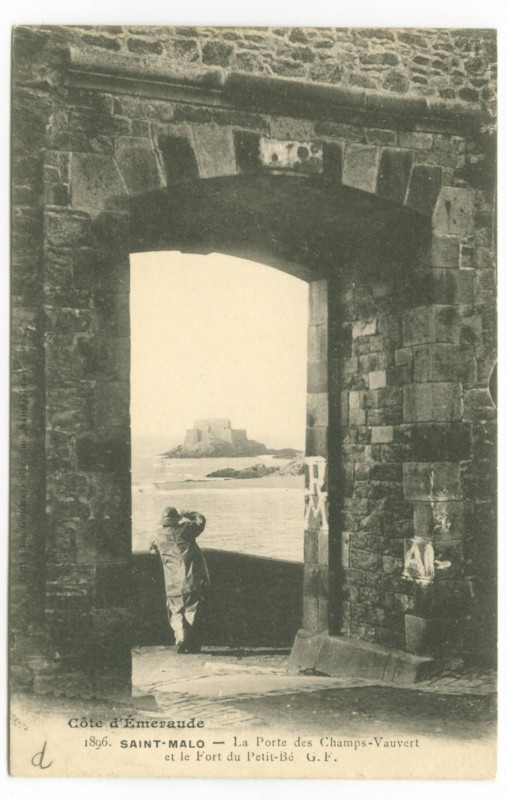 Carte postale ancienne 1896  Saint-Malo - La porte des Champs-Vauvert et le fort du Petit-Bé