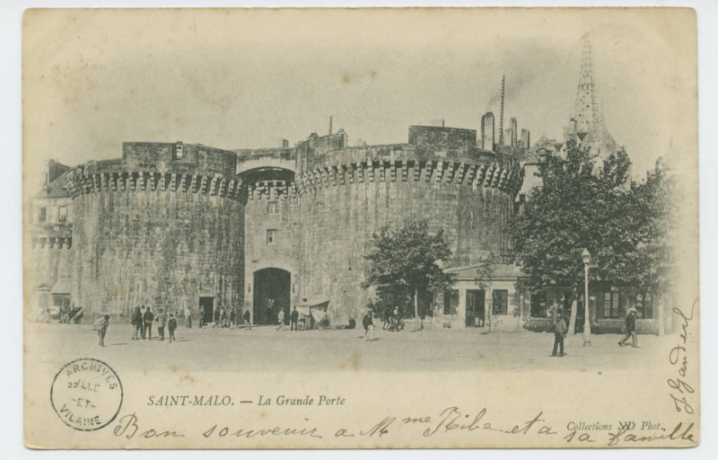 Carte postale ancienne 22  Saint-Malo - La grande porte.