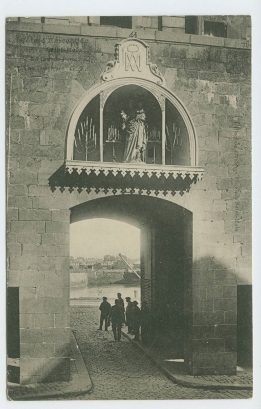 Carte postale ancienne 5671  Saint-Malo - La grande porte.