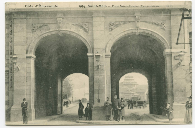 Carte postale ancienne 1994  Saint-Malo - Porte Saint-Vincent (vue intérieure).