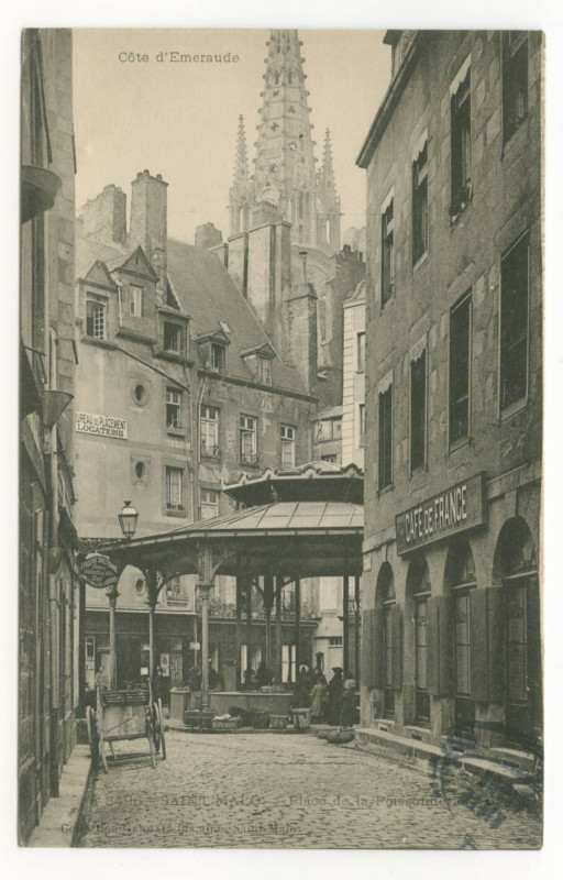 Carte postale ancienne 3496  Saint-Malo - Place de la Poissonnerie.