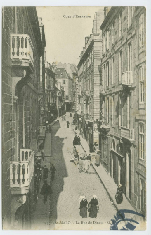 Carte postale ancienne 1497  Saint-Malo - La Rue de Dinan.