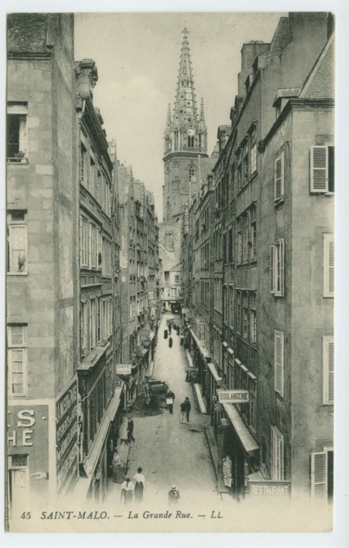 Carte postale ancienne 45  Saint-Malo - La grande Rue.