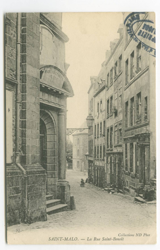Carte postale ancienne 97  Saint-Malo - La Rue Saint-Benoit.
