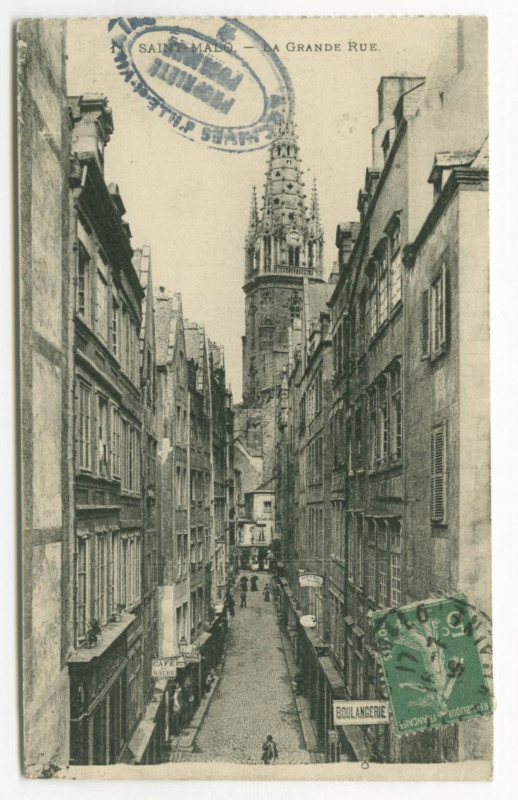 Carte postale ancienne 11   Saint-Malo - La grande Rue.