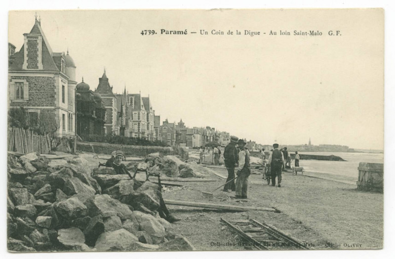 Carte postale ancienne 4739 Parame - Un coin de digue - Au loin Saint-Malo.