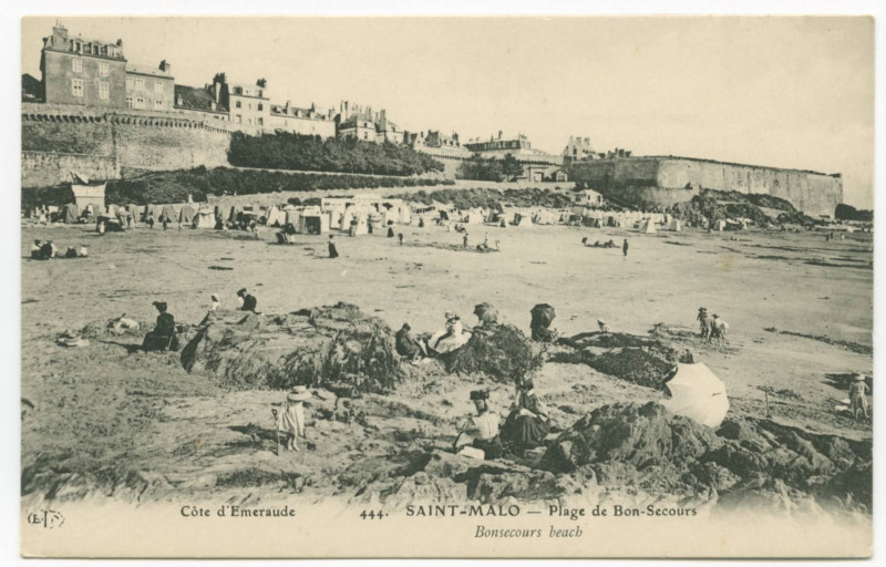 Carte postale ancienne 444  Saint-Malo - La plage de Bon Secours.
