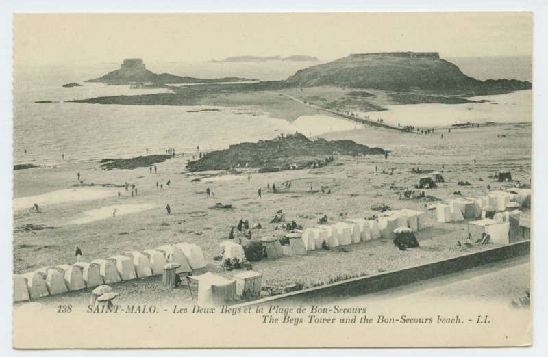Carte postale ancienne 138  Saint-Malo - Les deux Beys et la plage de Bon-Secours.