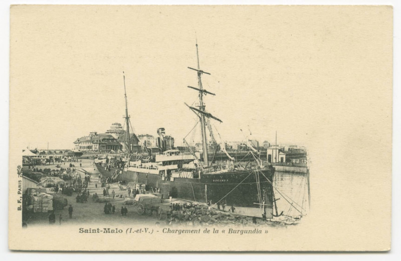 Carte postale ancienne Saint-Malo (I.-et-V.) - Chargement de la Burgundia
