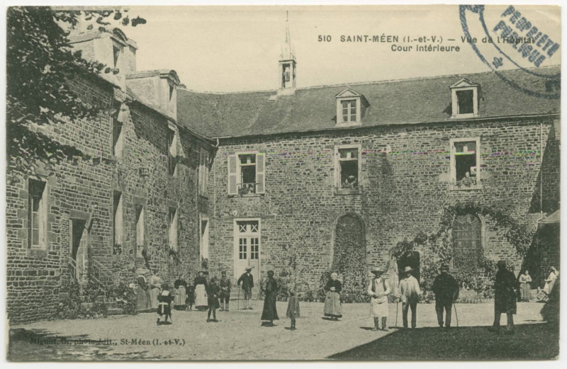 Carte postale ancienne 510 Saint-Meen (I.-et-V.) - Vue de l'Hôpital. Cour intérieure.