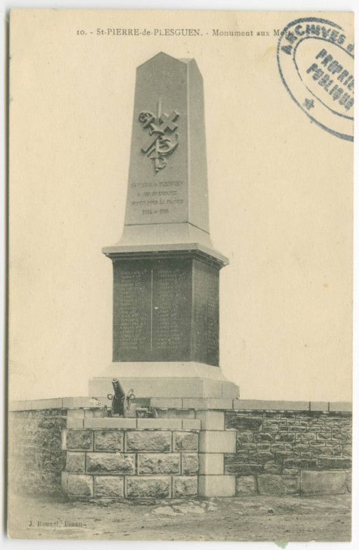 Carte postale ancienne 10. - St-Pierre-de-Plesguen. - Monument aux Morts.