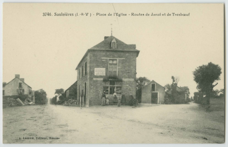 Carte postale ancienne 3746. - Saulnieres (I.-et-V.) -Place de l'Eglise - Routes de Janzé et de Tresboeuf.
