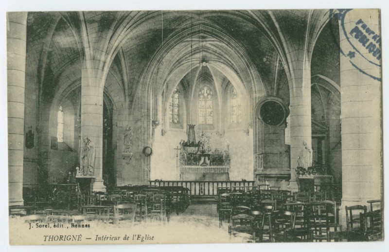Carte postale ancienne Thorigne - Intérieur de l'Eglise.
