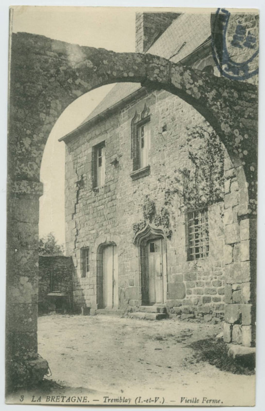 Carte postale ancienne 3. La Bretagne - Tremblay (I.-et-V.) - Vieille ferme.