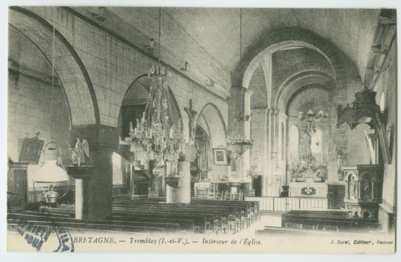 Carte postale ancienne La Bretagne . Tremblay (I.-et-V.) - Intérieur de l'Eglise