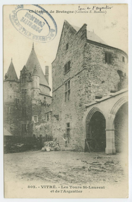 Carte postale ancienne 802.  Vitré.- Les tours St Laurent et de l'argentier.