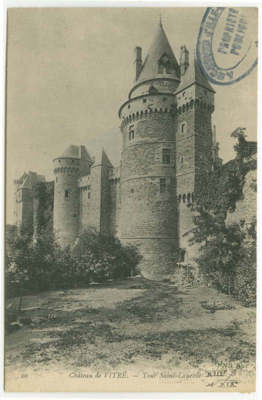 Carte postale ancienne 20. Château de Vitré.- La tour St Laurent.