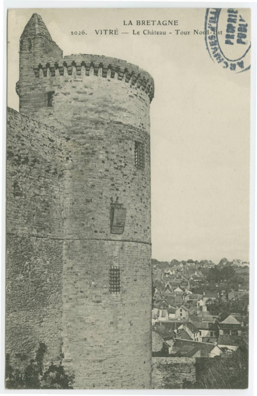 Carte postale ancienne 2026. Vitré.- Le château - Tour nord-est.