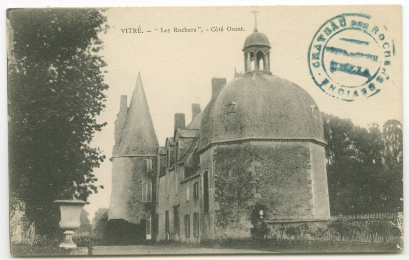 Carte postale ancienne Vitré.-  Les Rochers, côté ouest.