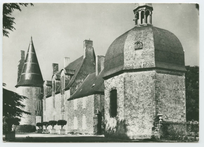 Carte postale ancienne 14 - Vitré (I.etV.)  Le château des Rochers (XVI° s.) où Madame de Sévigné couvrit ses lettres.