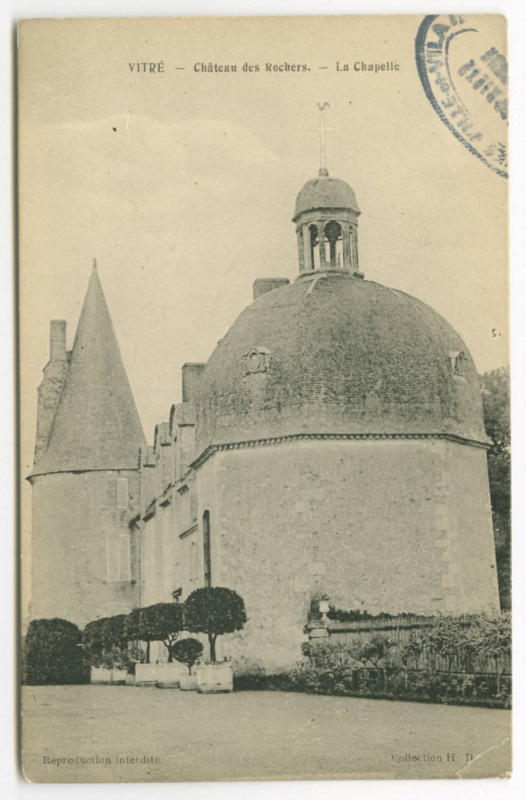 Carte postale ancienne Vitré.  Château des Rochers - La chapelle