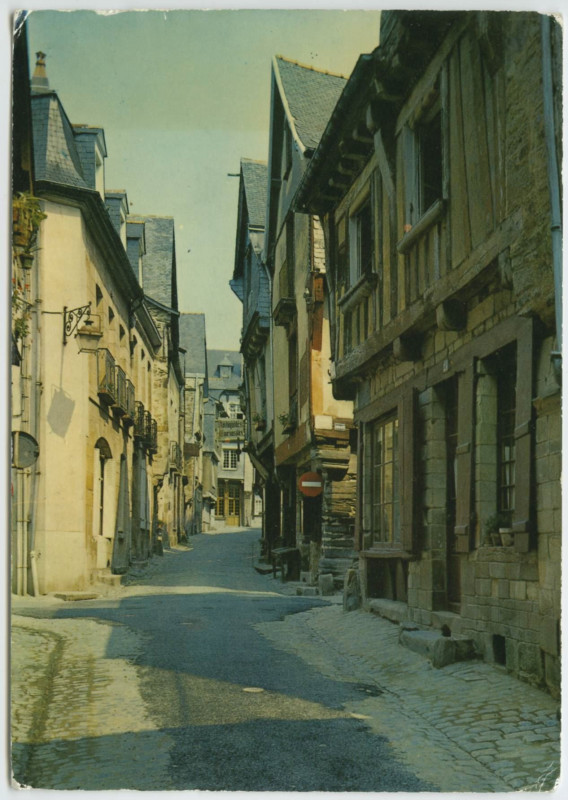 Carte postale ancienne 34 bis. Vitré (I.-et-V.).-   Rue Baudrairie.