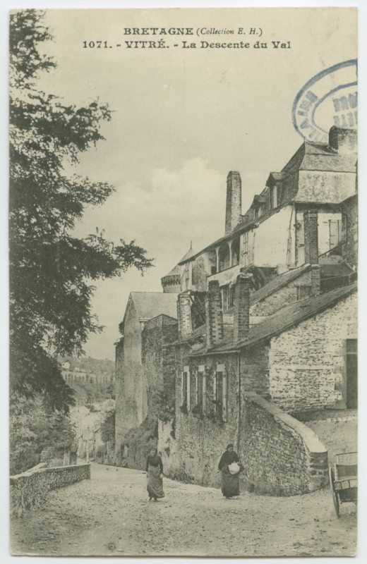 Carte postale ancienne Bretagne.1071. - Vitre. - La Descente du Val.