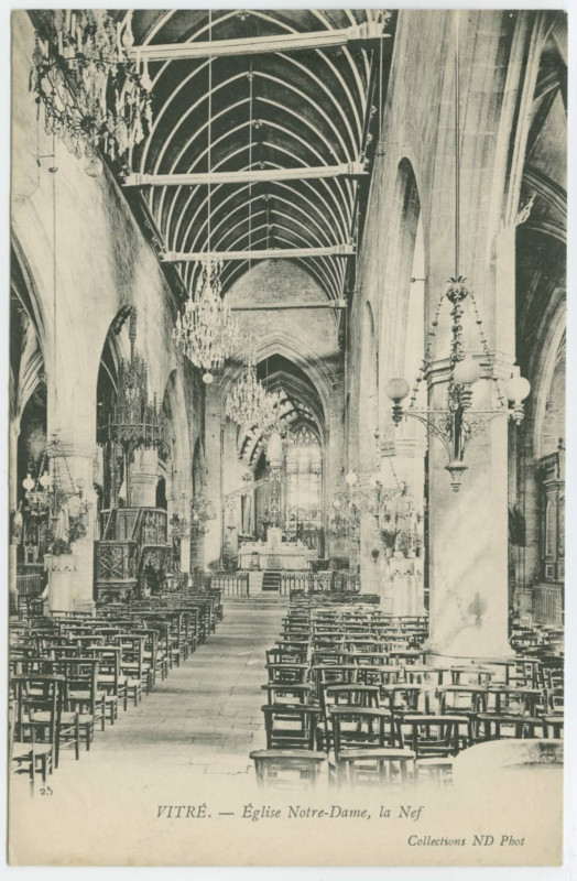 Carte postale ancienne Vitre - Eglise Notre-Dame, la Nef