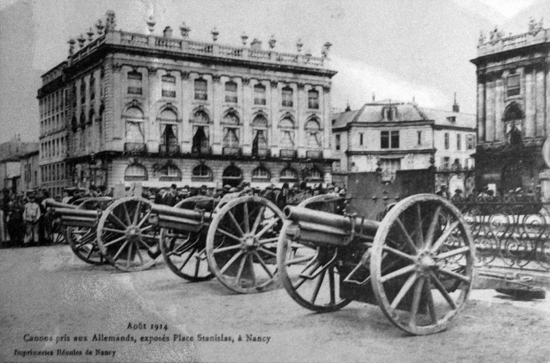 Carte postale ancienne 1914 place Stan 09288