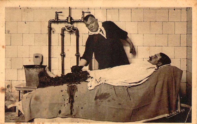 Carte postale ancienne Dax (Landes) - Application de boues 12