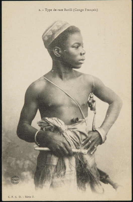 Carte postale ancienne Jeune garçon de type de race Bavili (Congo Français)