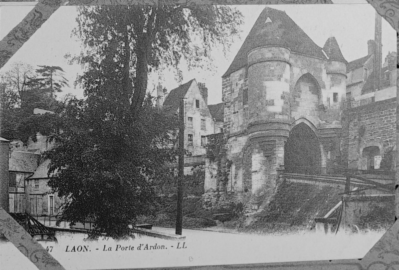 Carte postale ancienne Cpa album 10 1005178 laon (ardon)