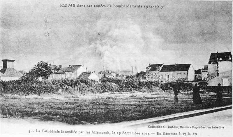 Carte postale ancienne 19 Sept 14 incendie reims 5084