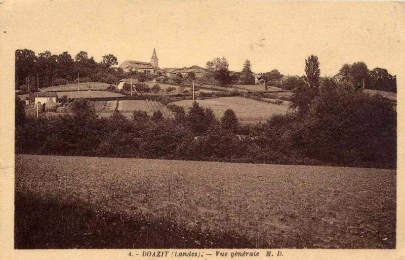 Carte postale ancienne Doazit (Landes) - vue générale 1