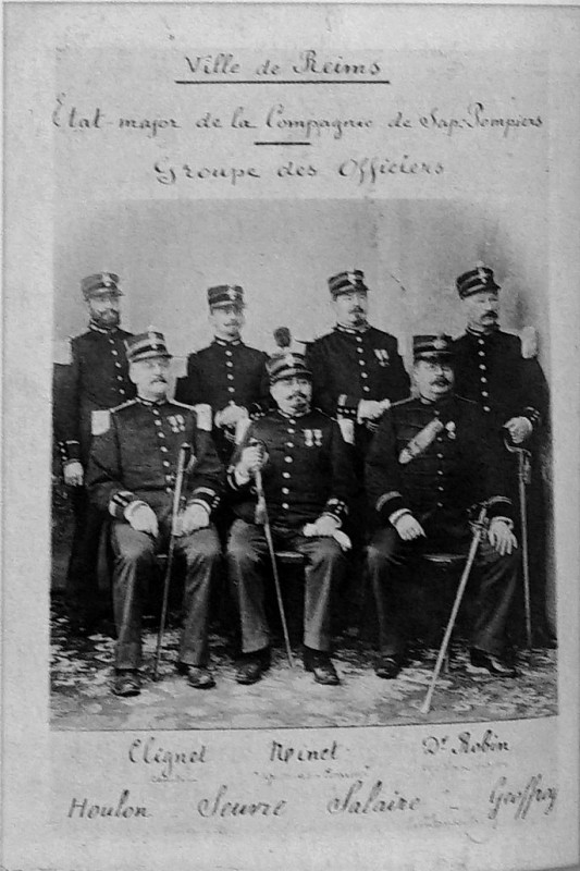 Carte postale ancienne Pompiers reims 5271