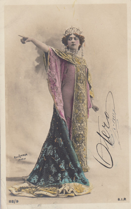 Carte postale ancienne Hand tinted postcard of La Belle Otero