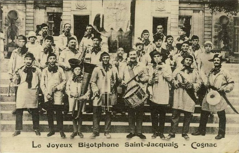 Carte postale ancienne Joyeux Bigotphone Saint-Jacquais
